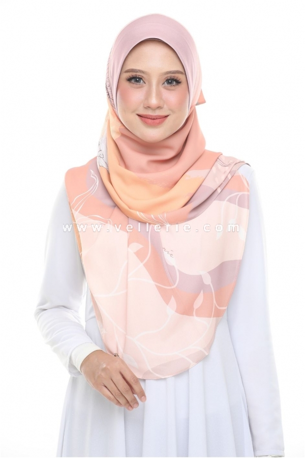 Aleesa Dream - Dreamy